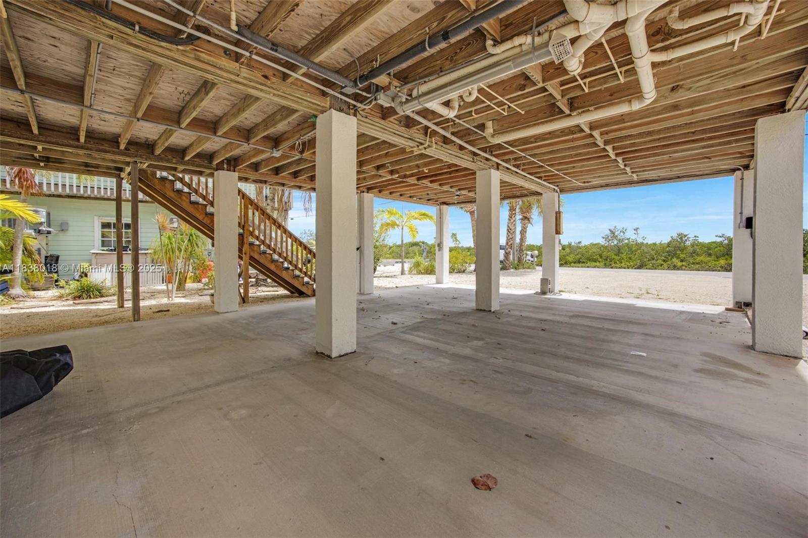 547 Heck, Little Torch Key, Florida image 12