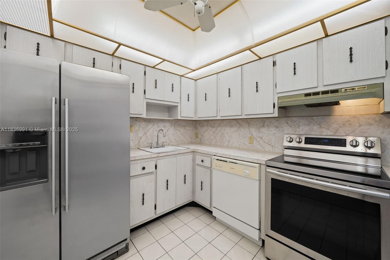 Property photo # 3