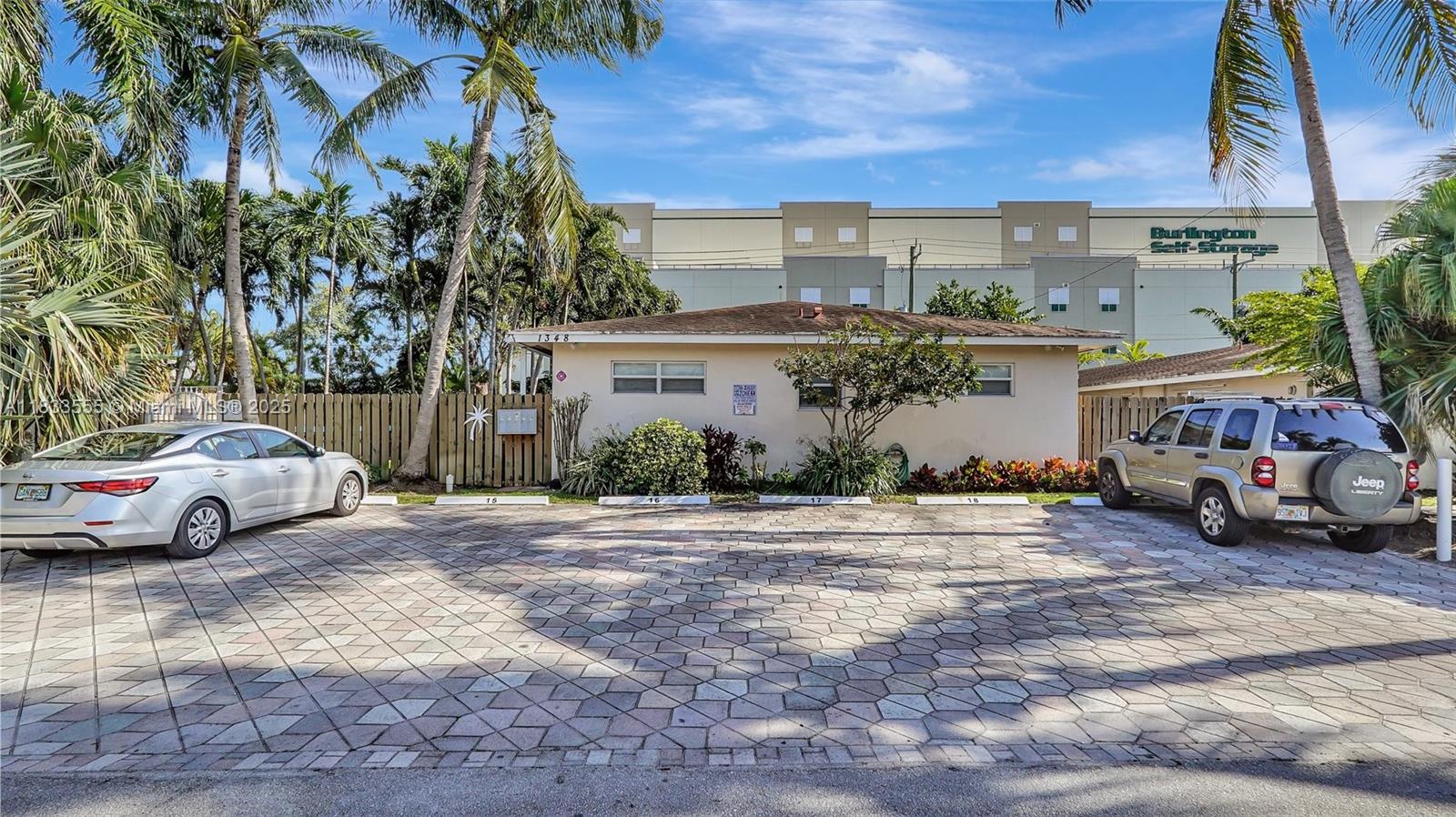 1348 Holly Heights Dr #17, Fort Lauderdale, Florida image 3