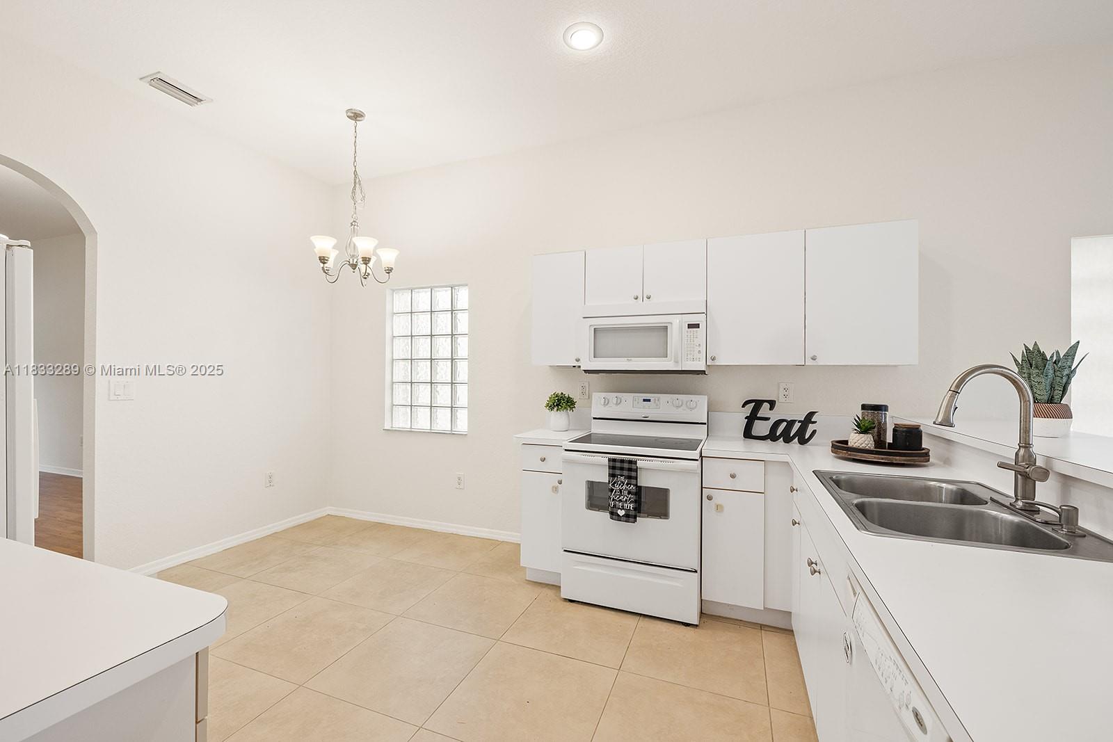 Property photo # 9