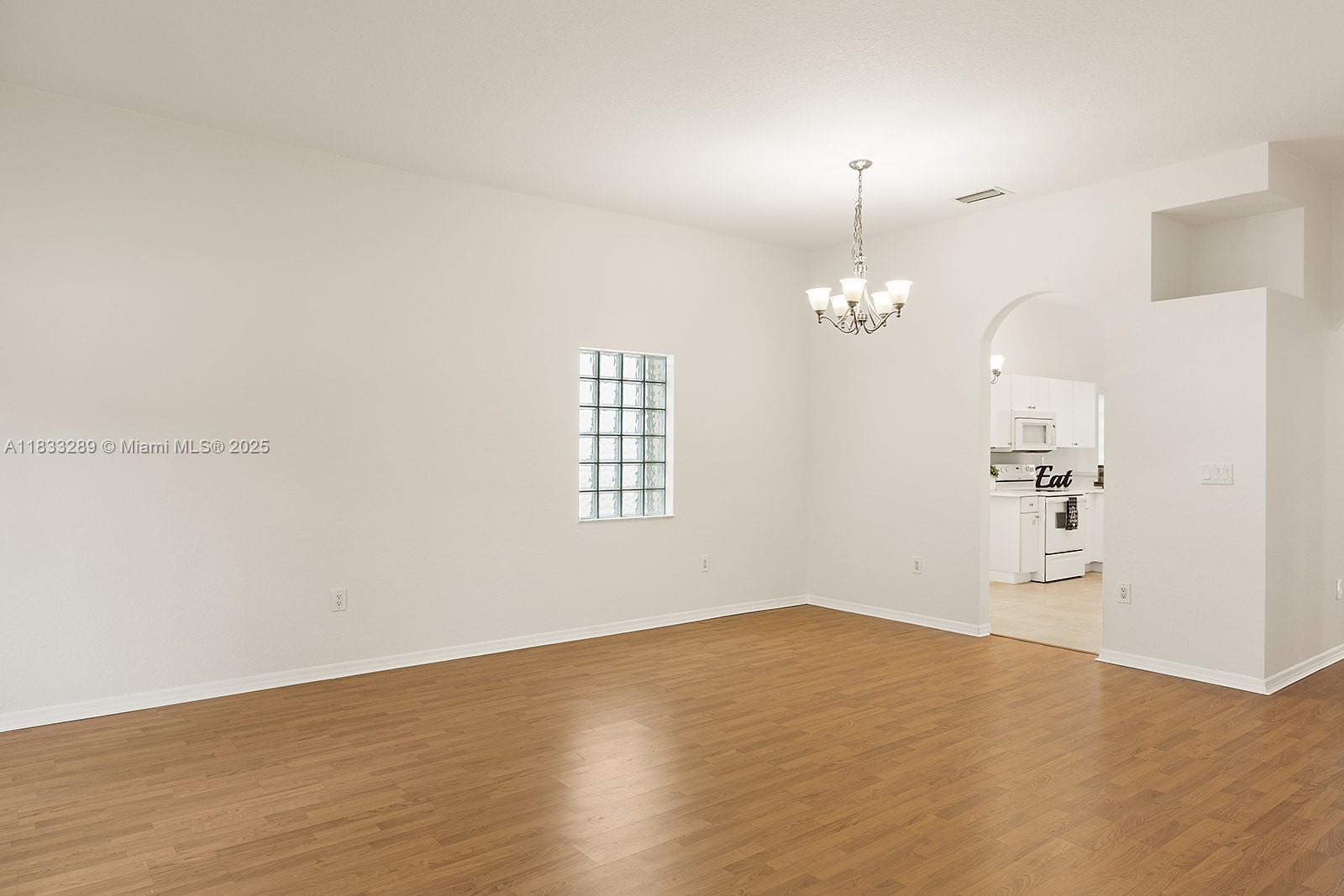 Property photo # 4