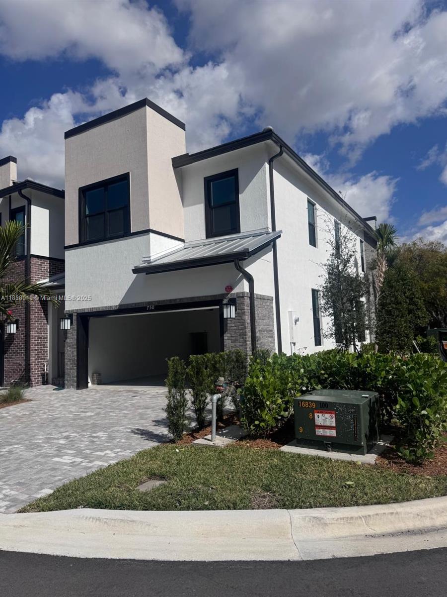 750 NW 82nd Ter, Plantation, Florida image 1
