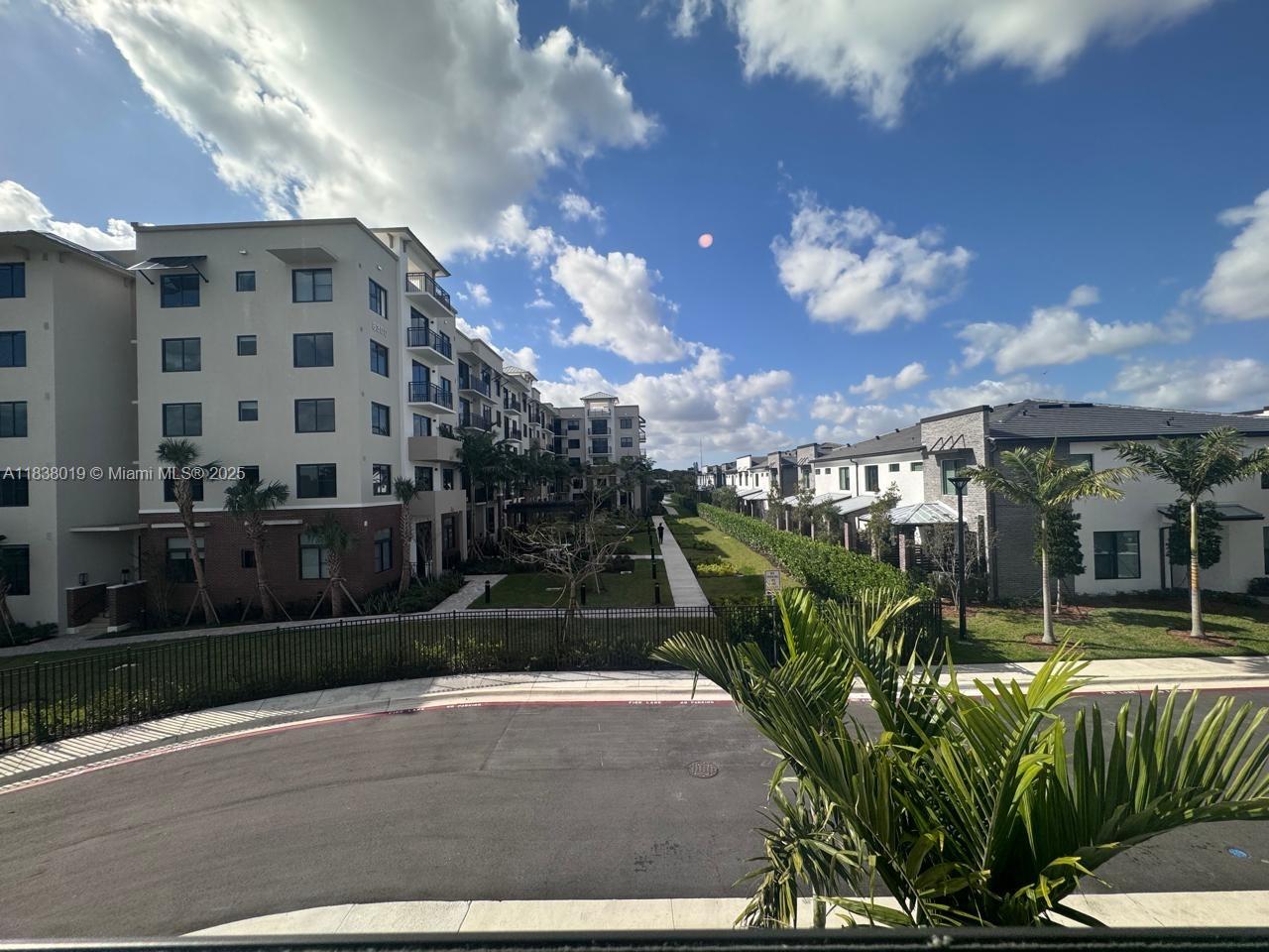 750 NW 82nd Ter, Plantation, Florida image 5