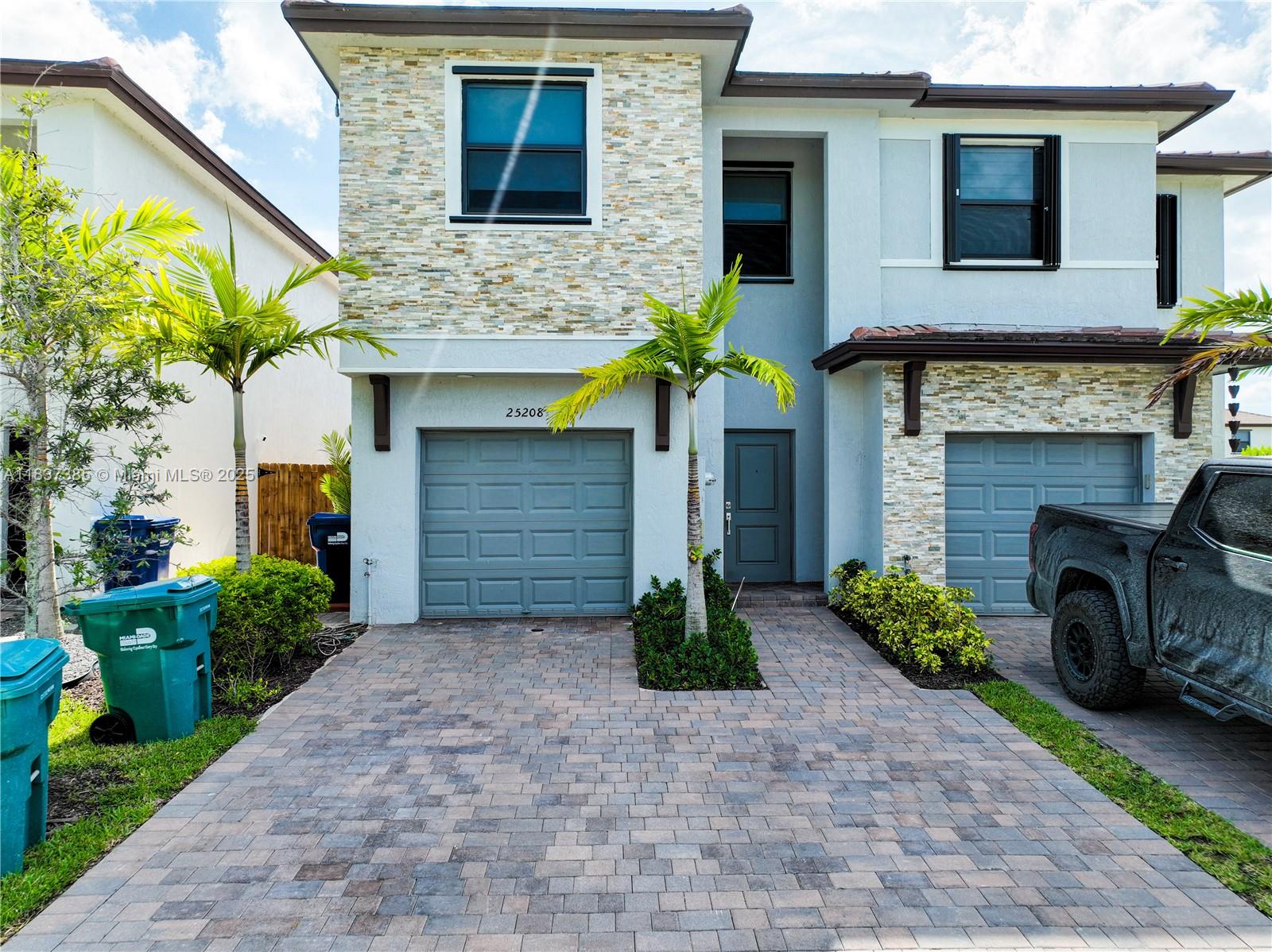 25208 SW 107th Ave, Homestead, Florida image 1
