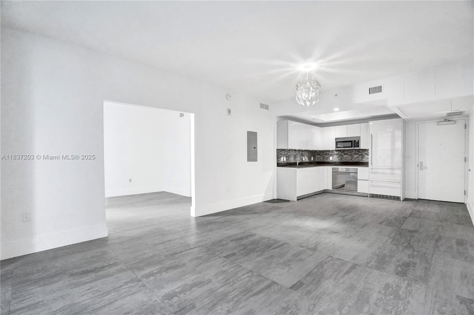 Property photo # 9