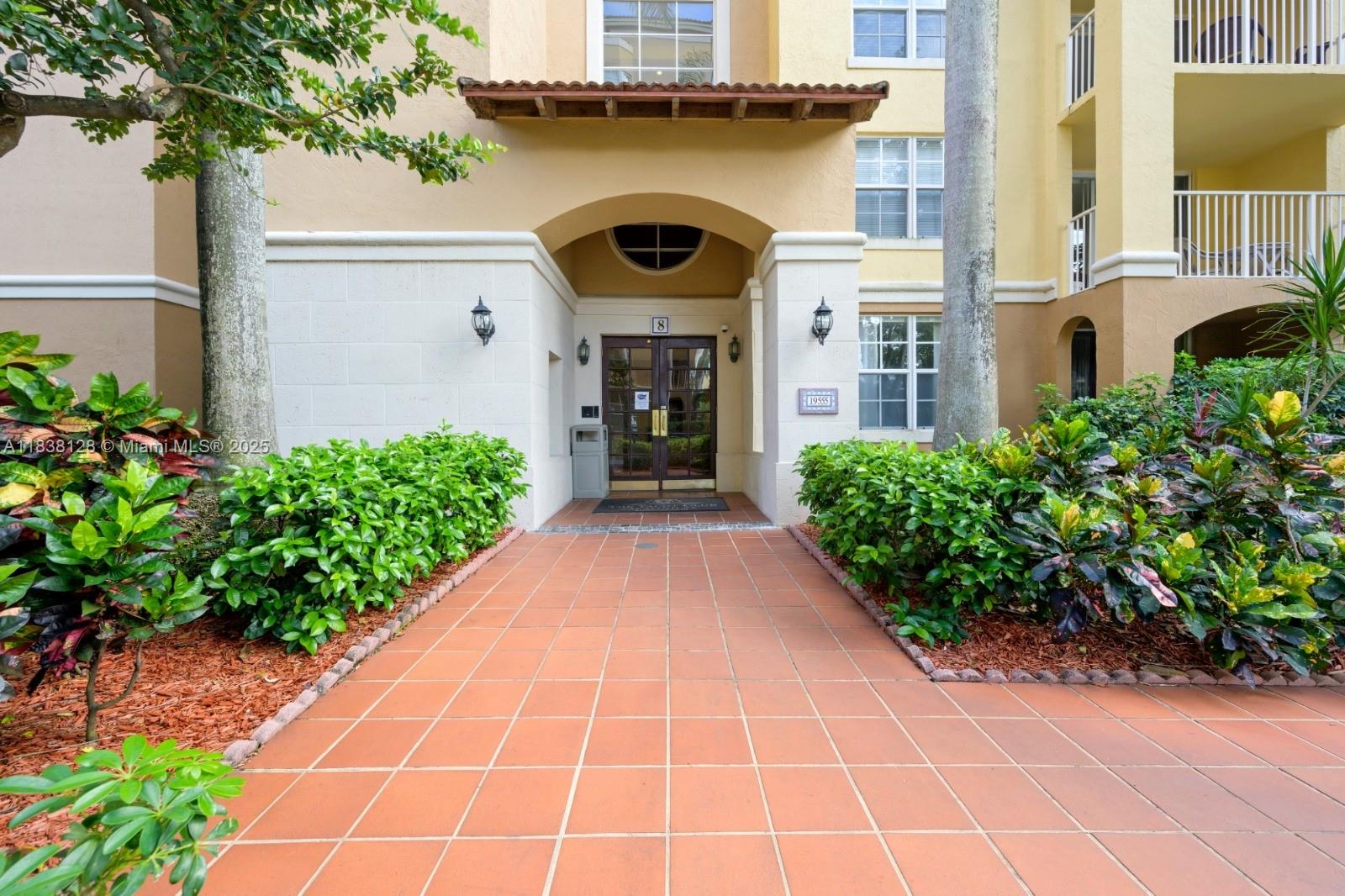 19501 E Country Club Dr #9306, Aventura, Florida image 23