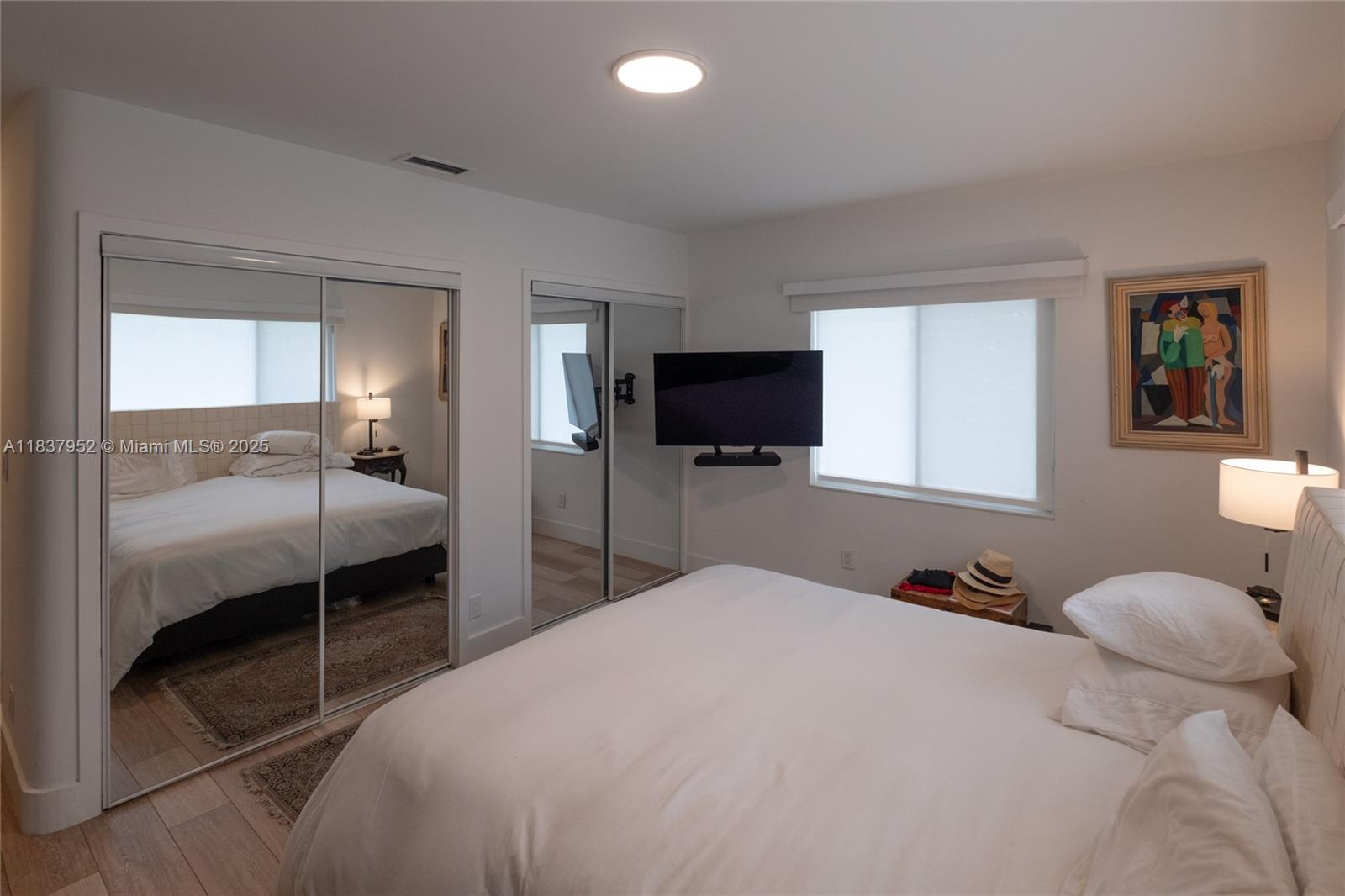 2354 Alton Rd, Miami Beach, Florida image 16