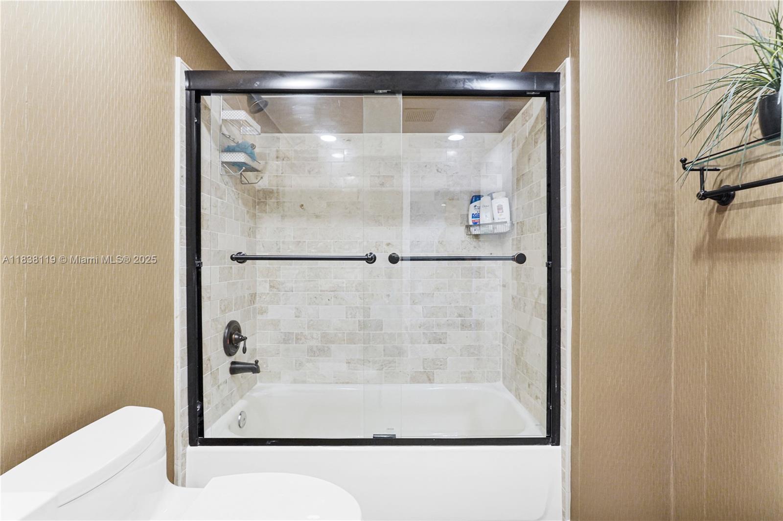12650 SW 6th St #101K, Pembroke Pines, Florida image 22