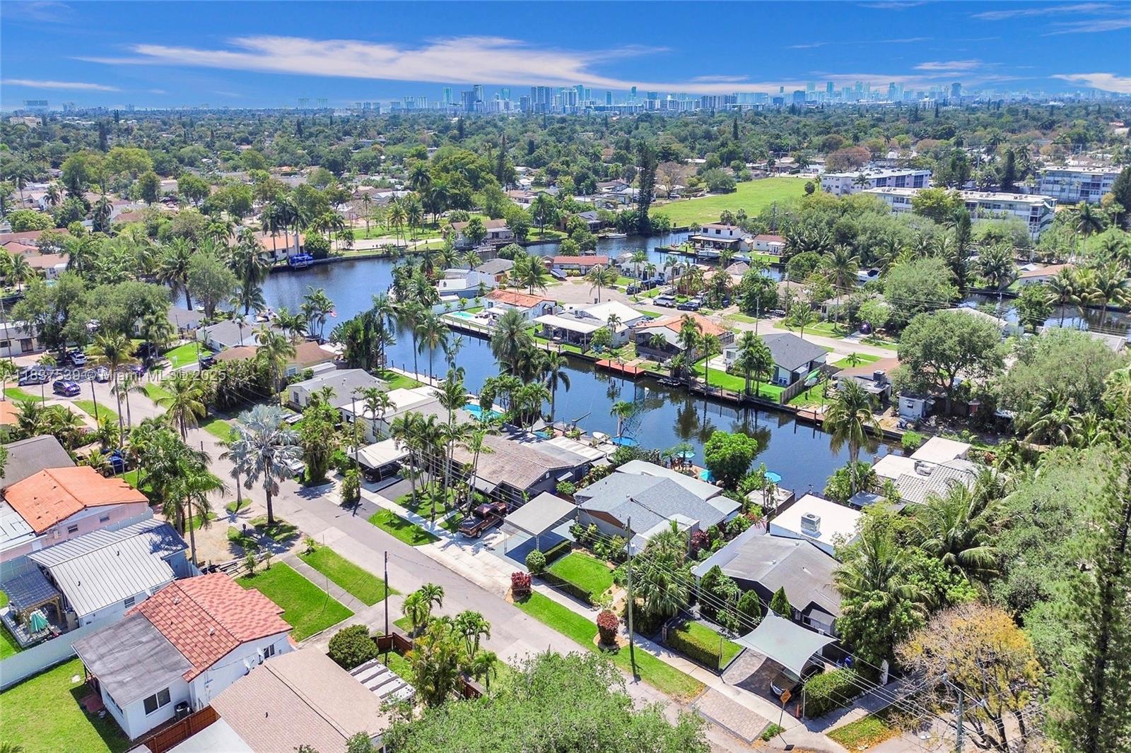 2730 Scott St, Hollywood, Florida image 1