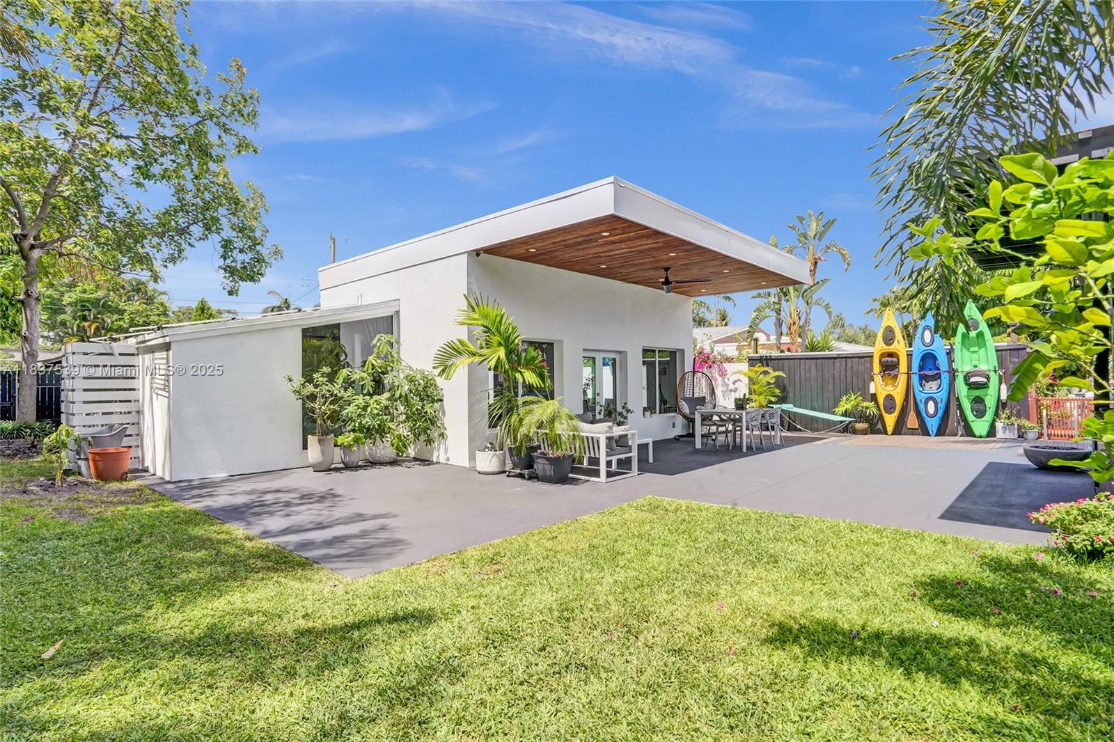 2730 Scott St, Hollywood, Florida image 2