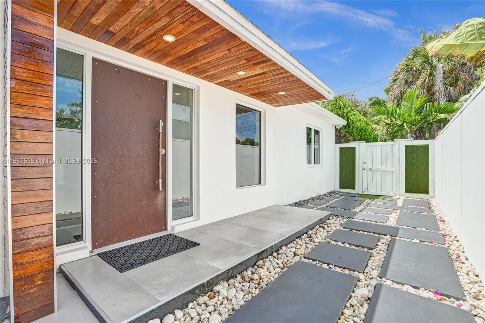 2730 Scott St, Hollywood, Florida image 40