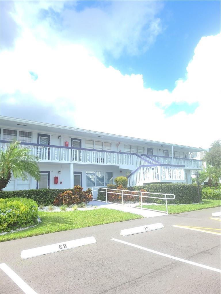 82 Oakridge G #82, Deerfield Beach, Florida image 1