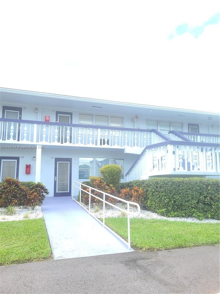 82 Oakridge G #82, Deerfield Beach, Florida image 2