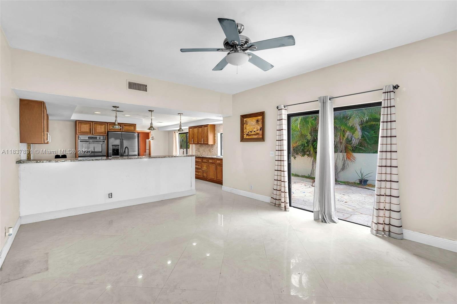 911 Mockingbird Ln, Plantation, Florida image 18