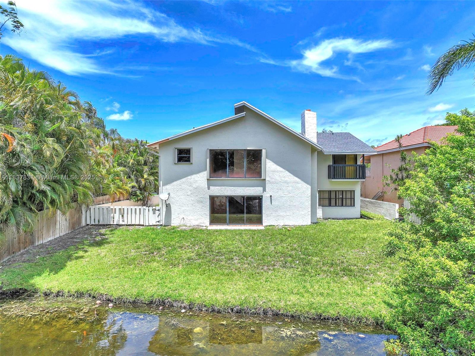 911 Mockingbird Ln, Plantation, Florida image 5