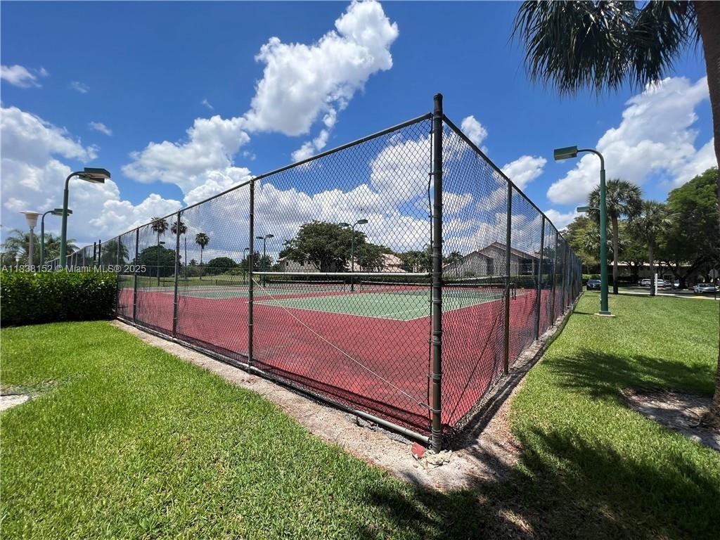 16171 Blatt Blvd #104, Weston, Florida image 14