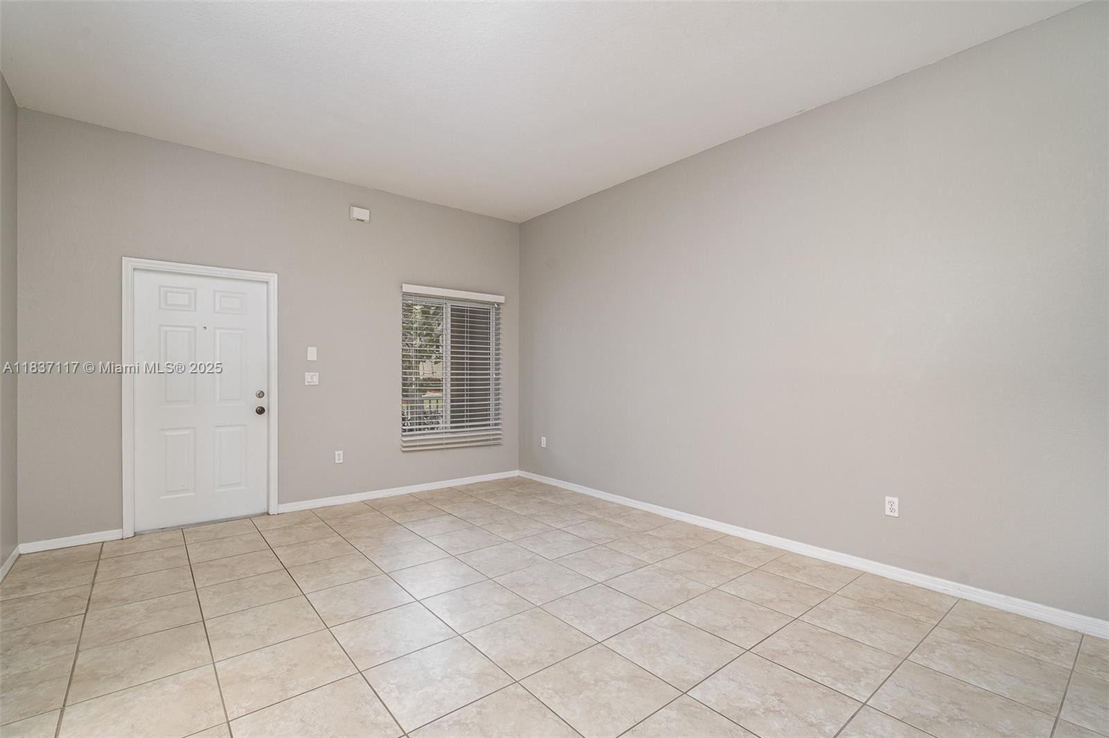 2364 SE 17th Ter, Homestead, Florida image 3