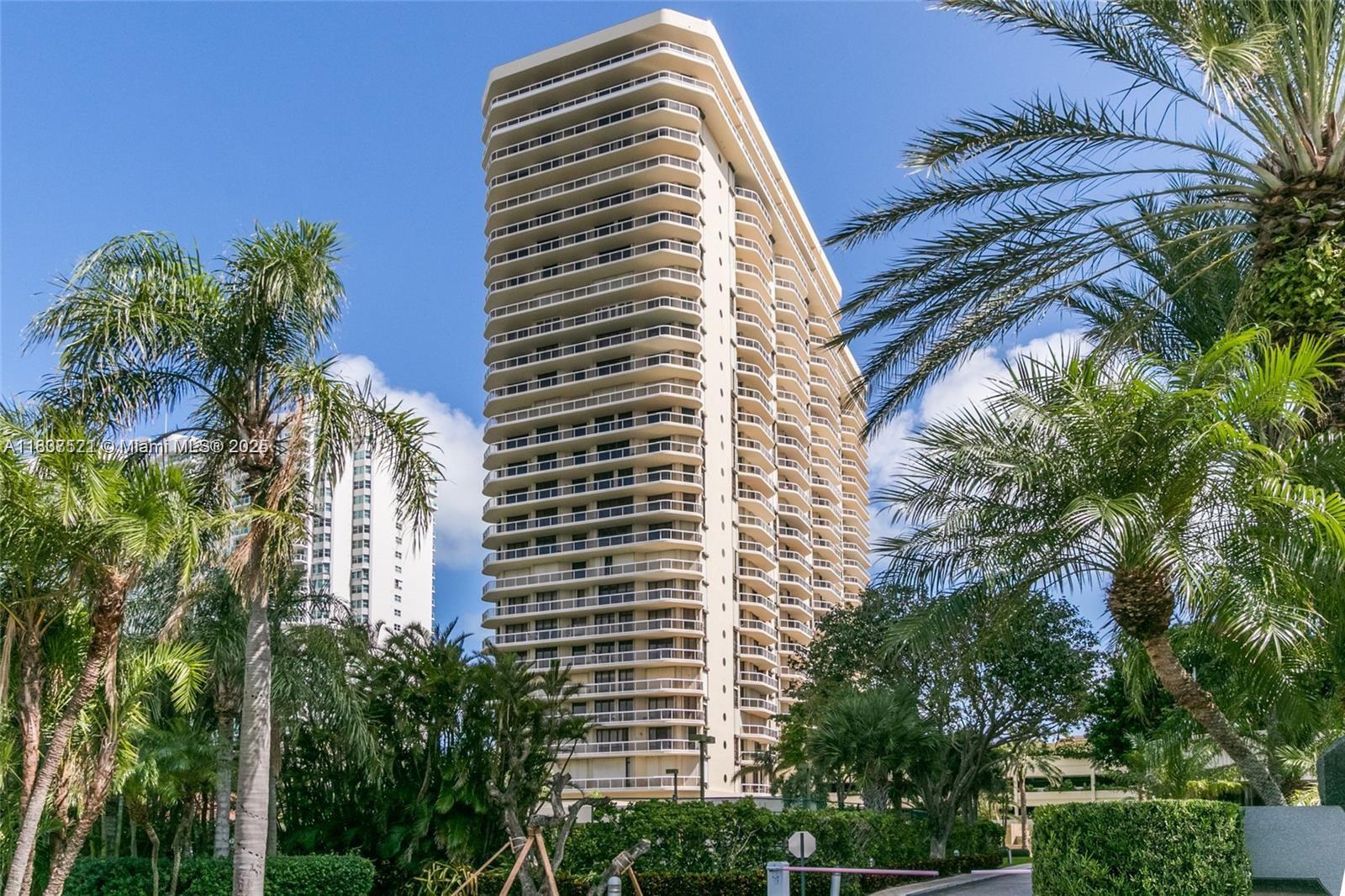 20191 E Country Club Dr #2206, Aventura, Florida image 4