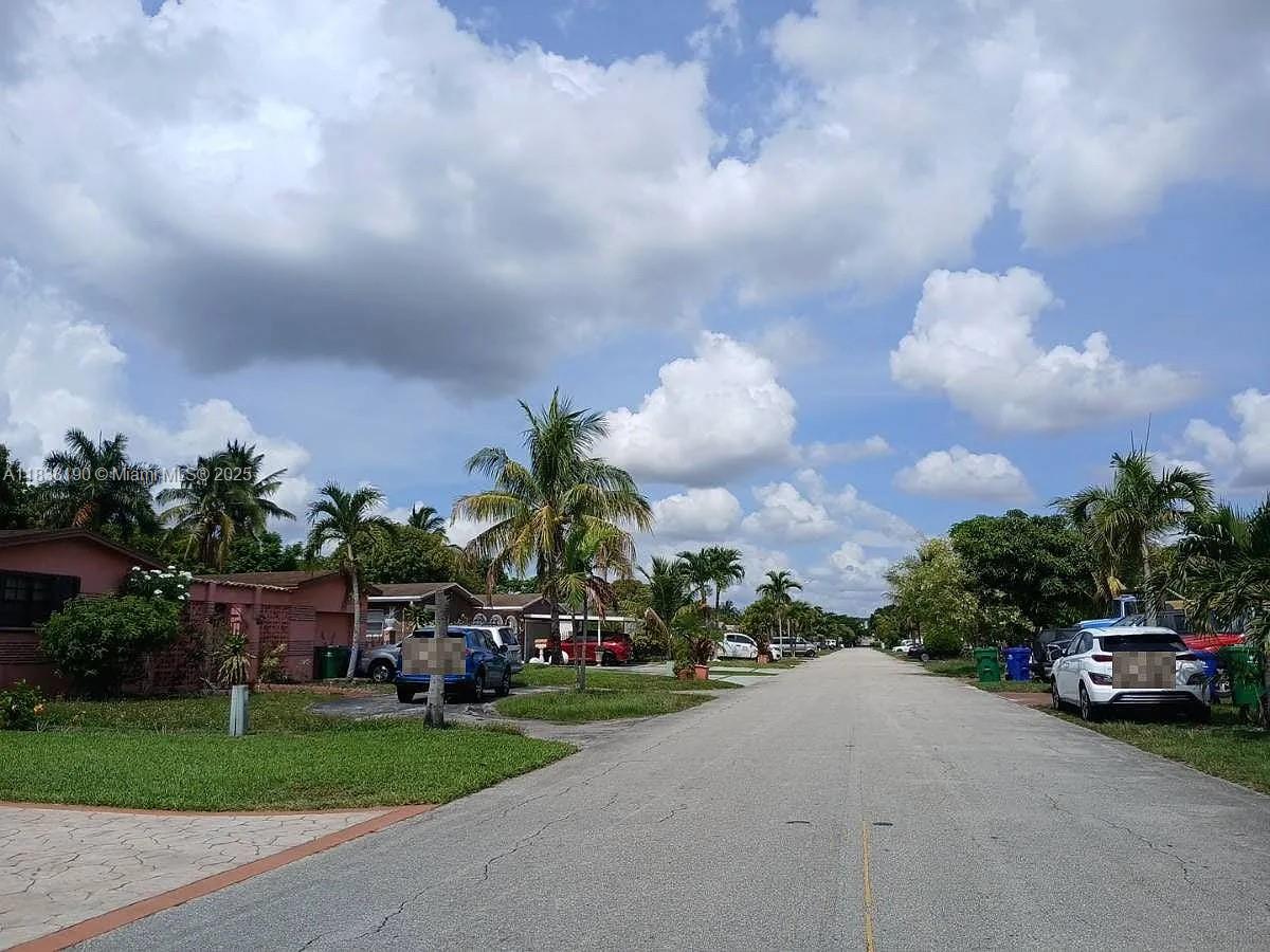 7745 Harbour Blvd, Miramar, Florida image 8