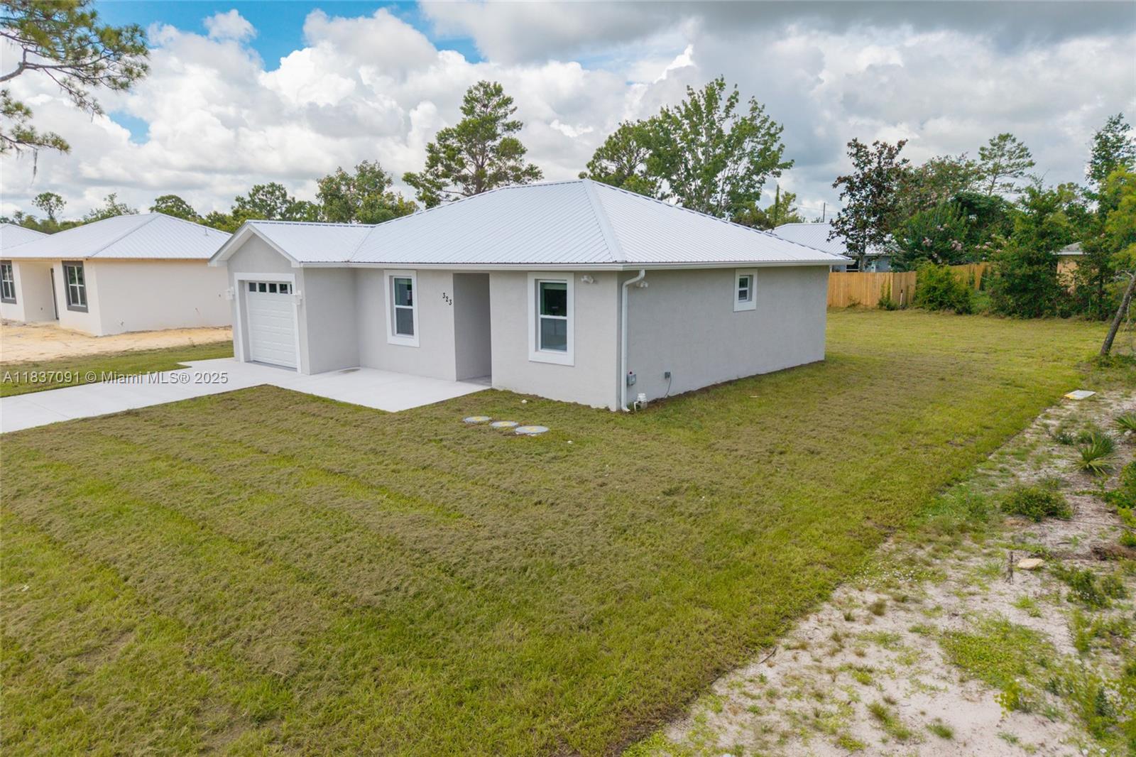 323 Garfield Ave Ne, Lake Placid, Florida image 2