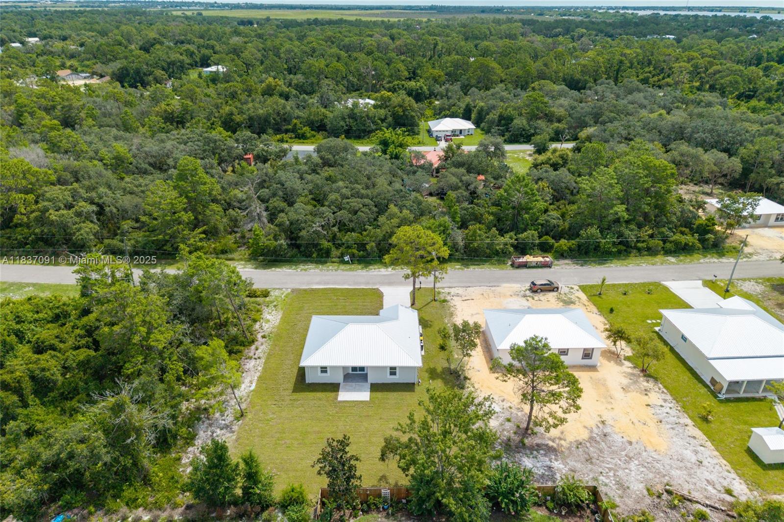 323 Garfield Ave Ne, Lake Placid, Florida image 5