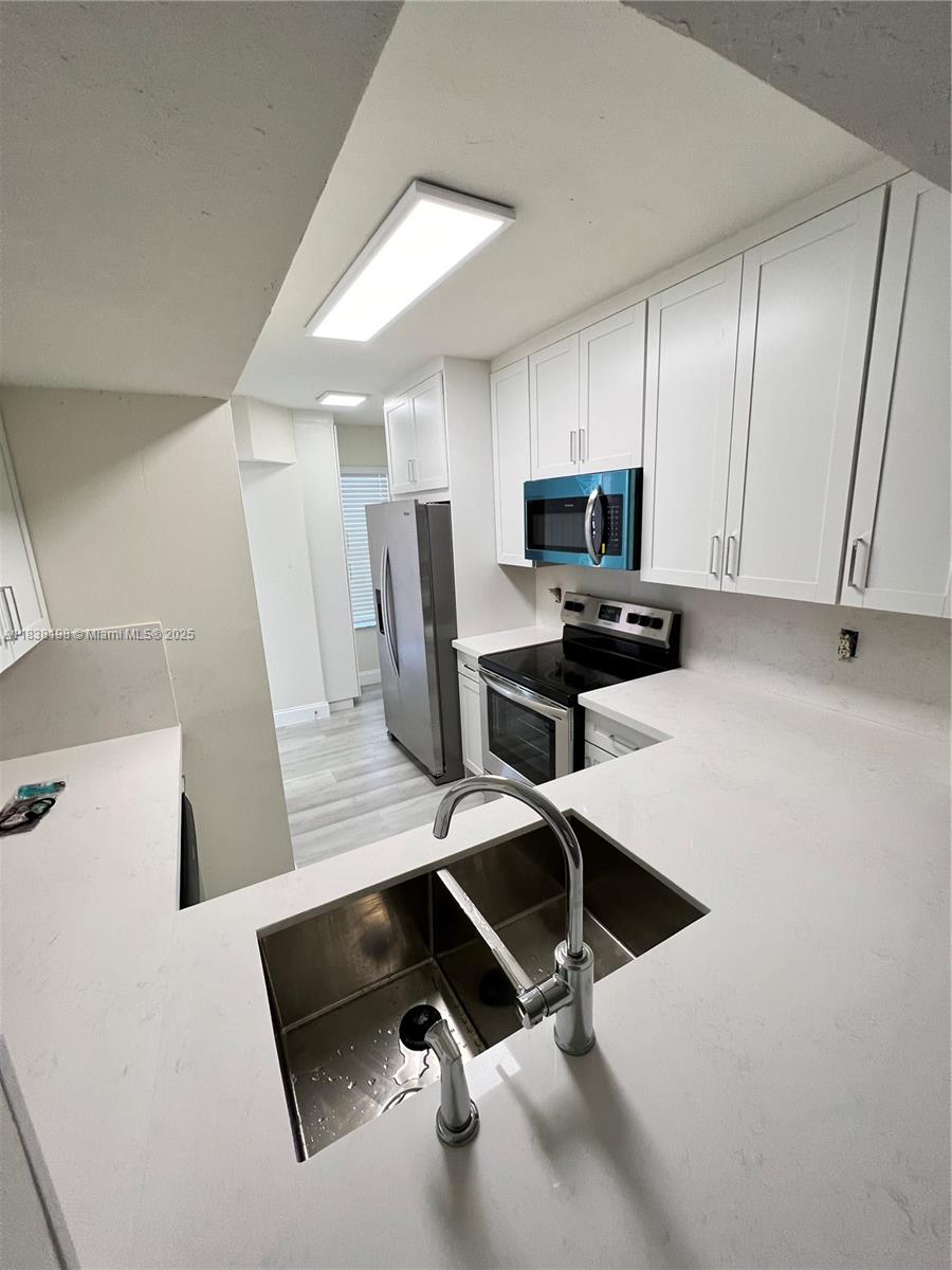 Property photo # 9