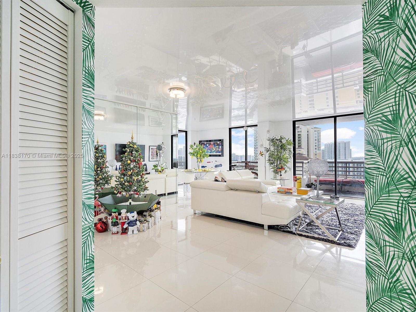Residential, Aventura, Florida image 2