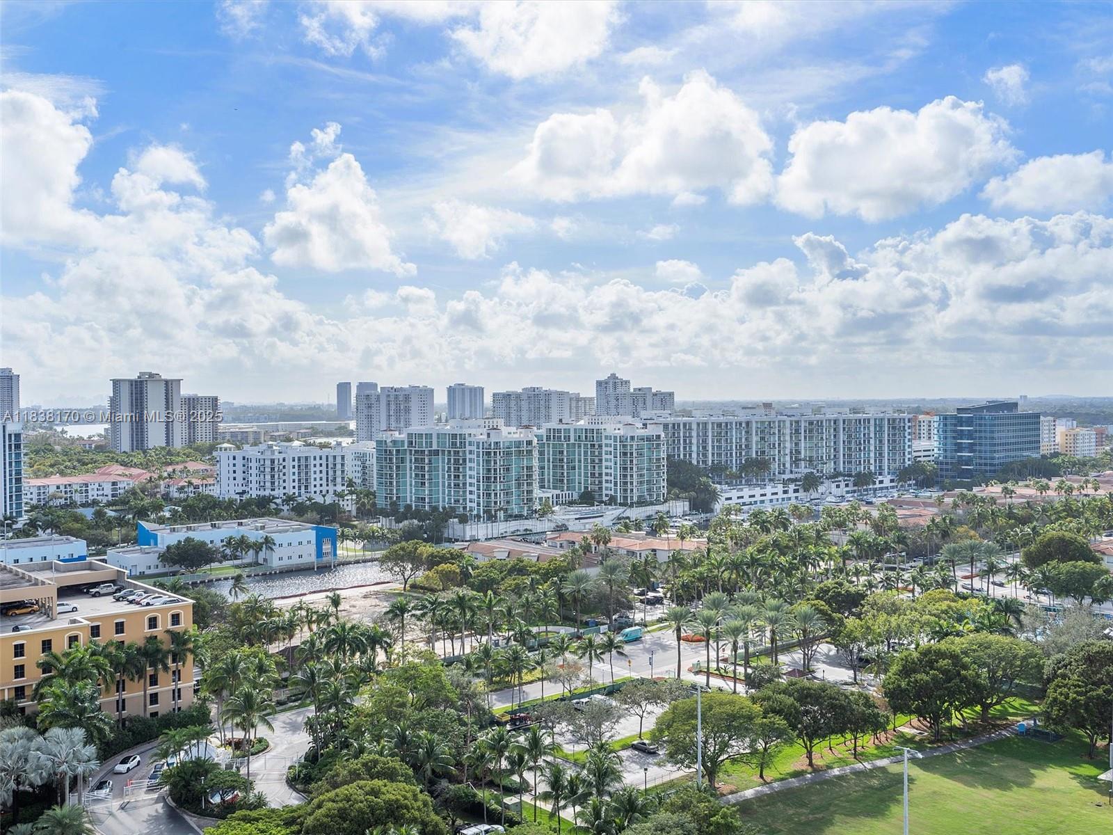 Residential, Aventura, Florida image 37