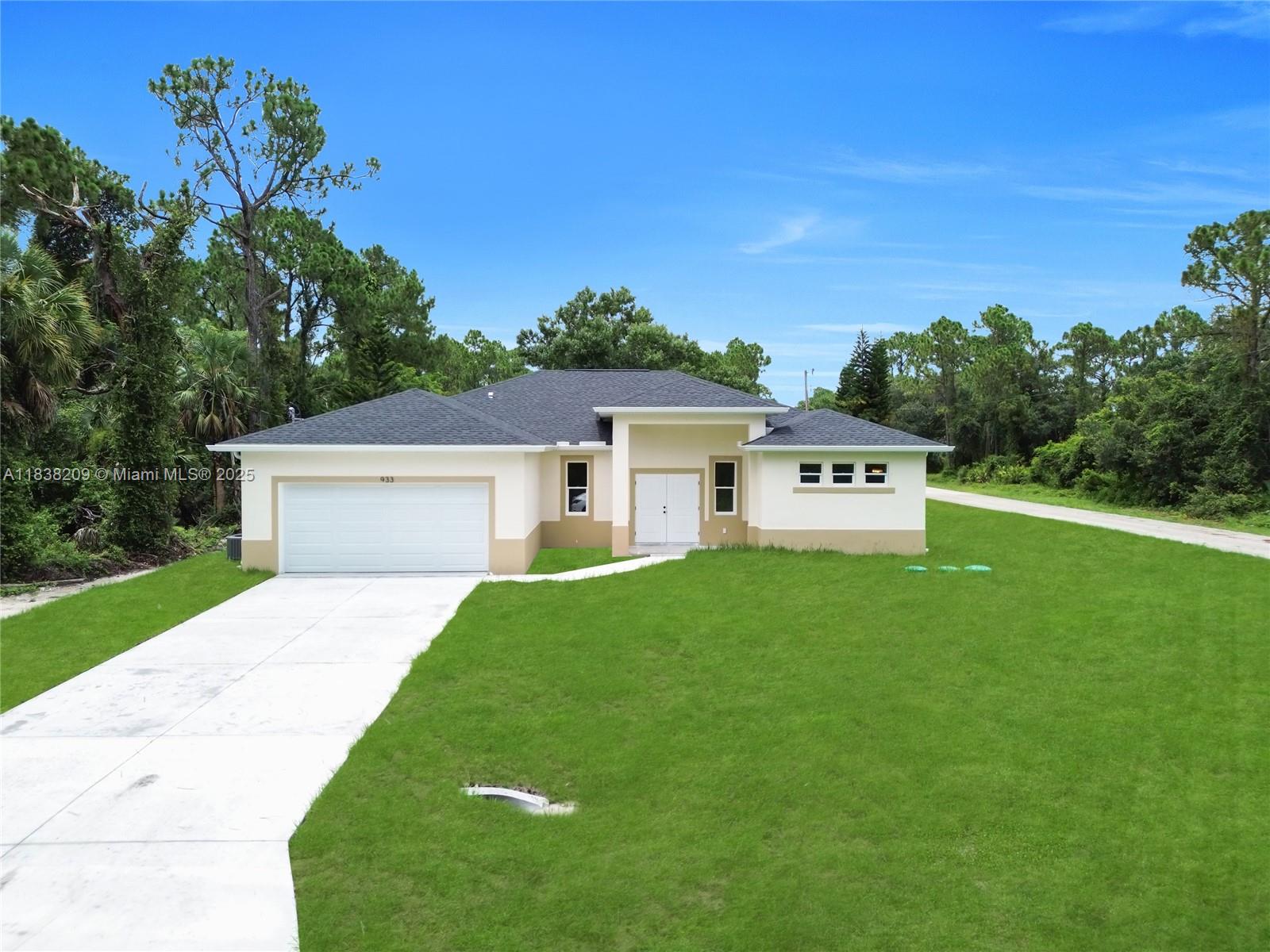 933 Anthony St E, Lehigh Acres, Florida image 2