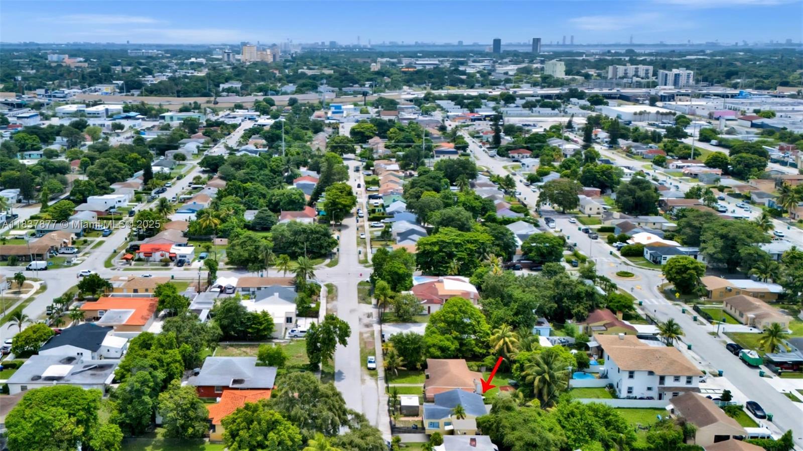 1042 NW 76th St, Miami, Florida image 15