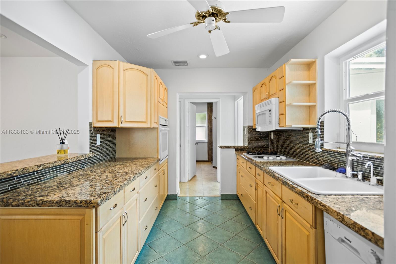 2530 Fillmore St, Hollywood, Florida image 18