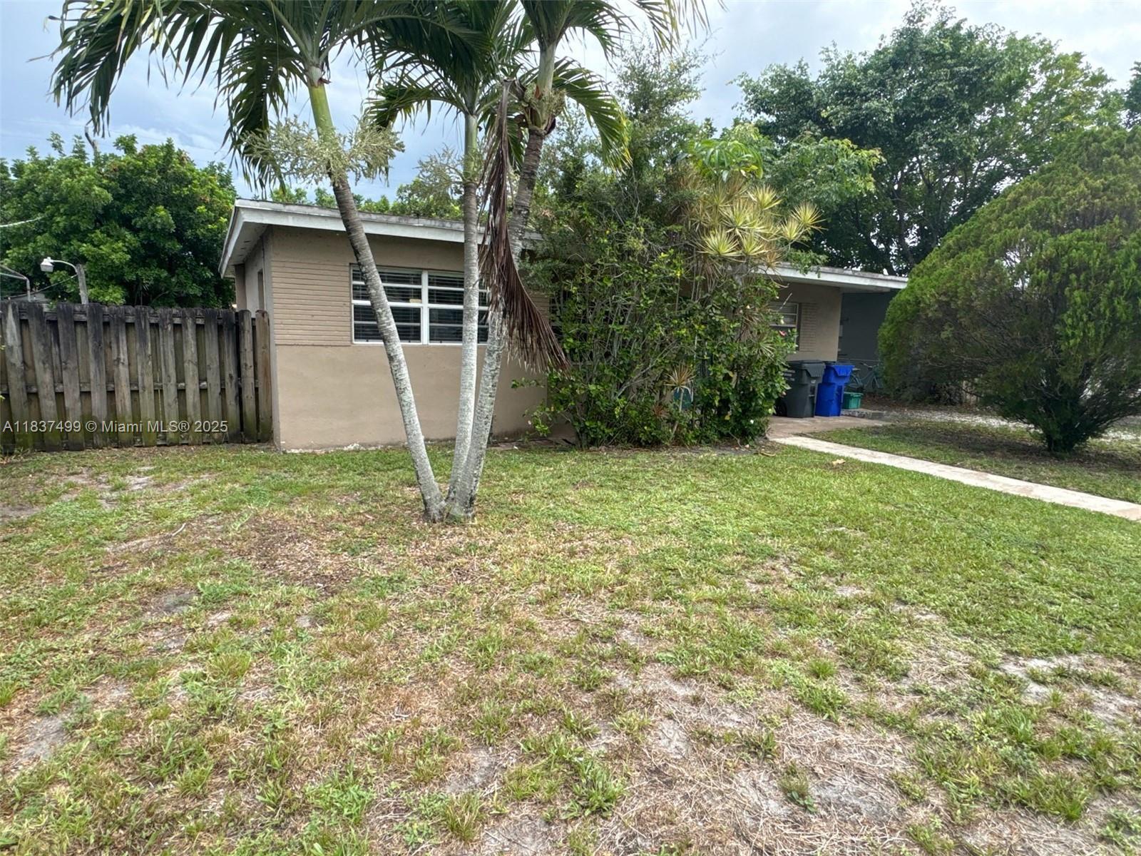 6416 N Grant St, Hollywood, Florida image 17