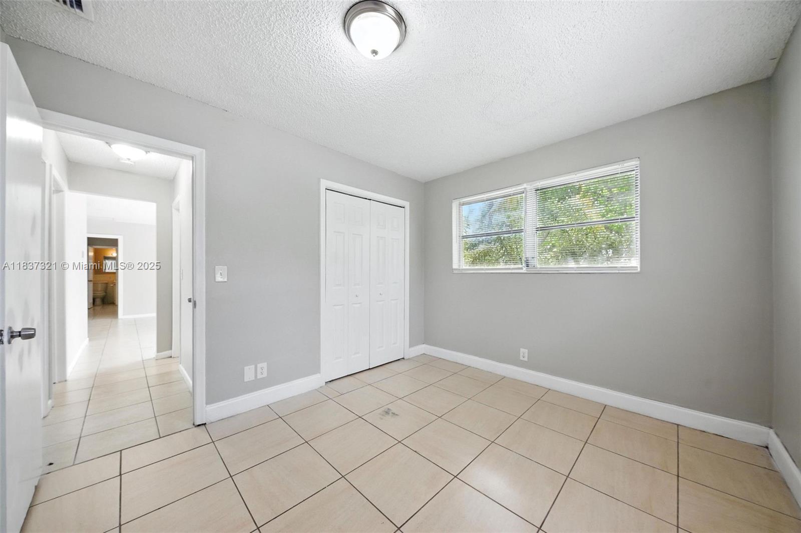 4021 NW 7th Ave, Deerfield Beach, Florida image 11