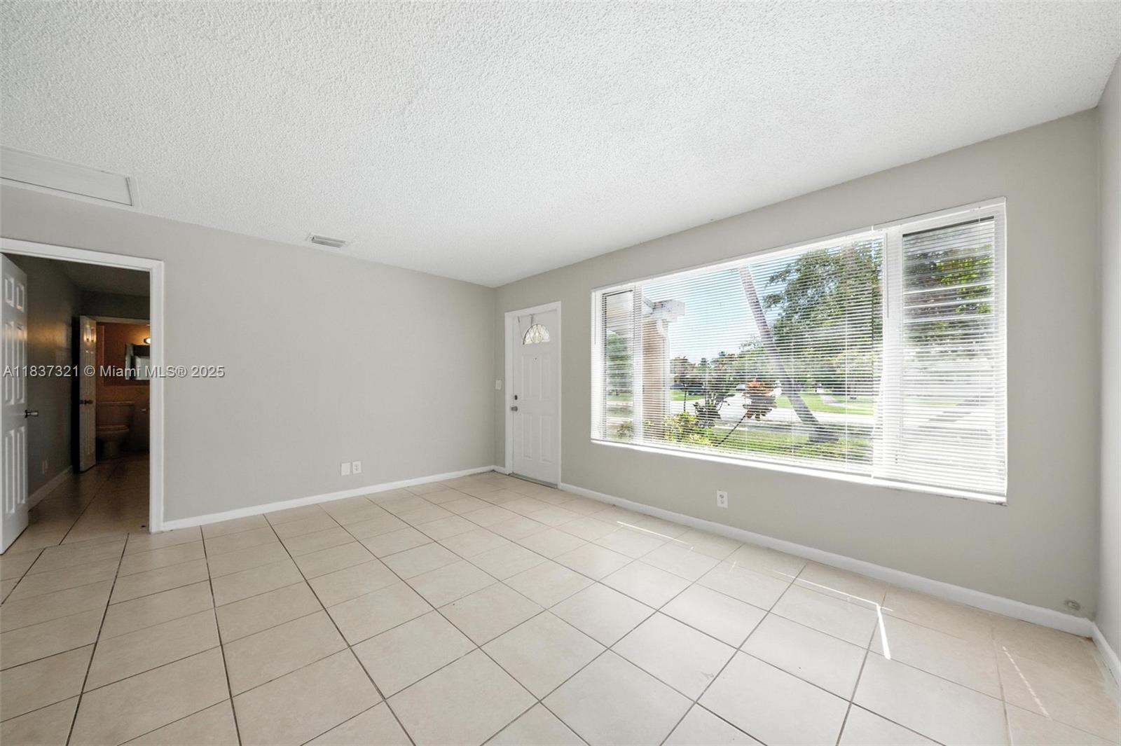 4021 NW 7th Ave, Deerfield Beach, Florida image 15