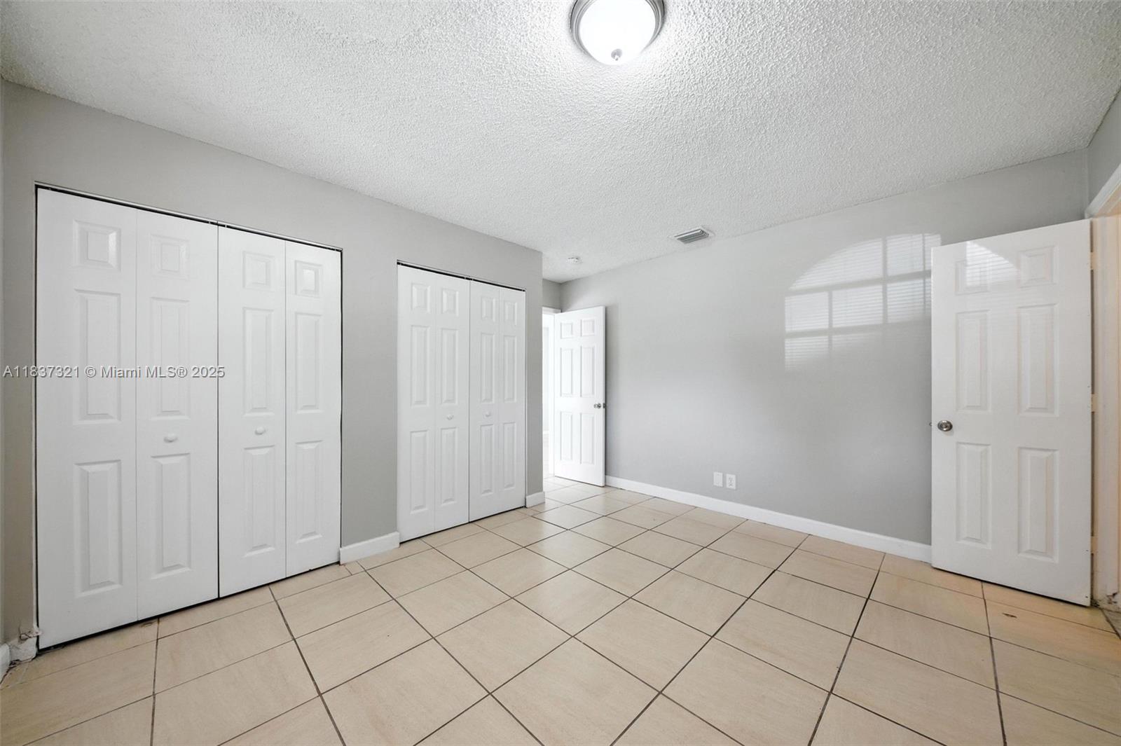 4021 NW 7th Ave, Deerfield Beach, Florida image 9