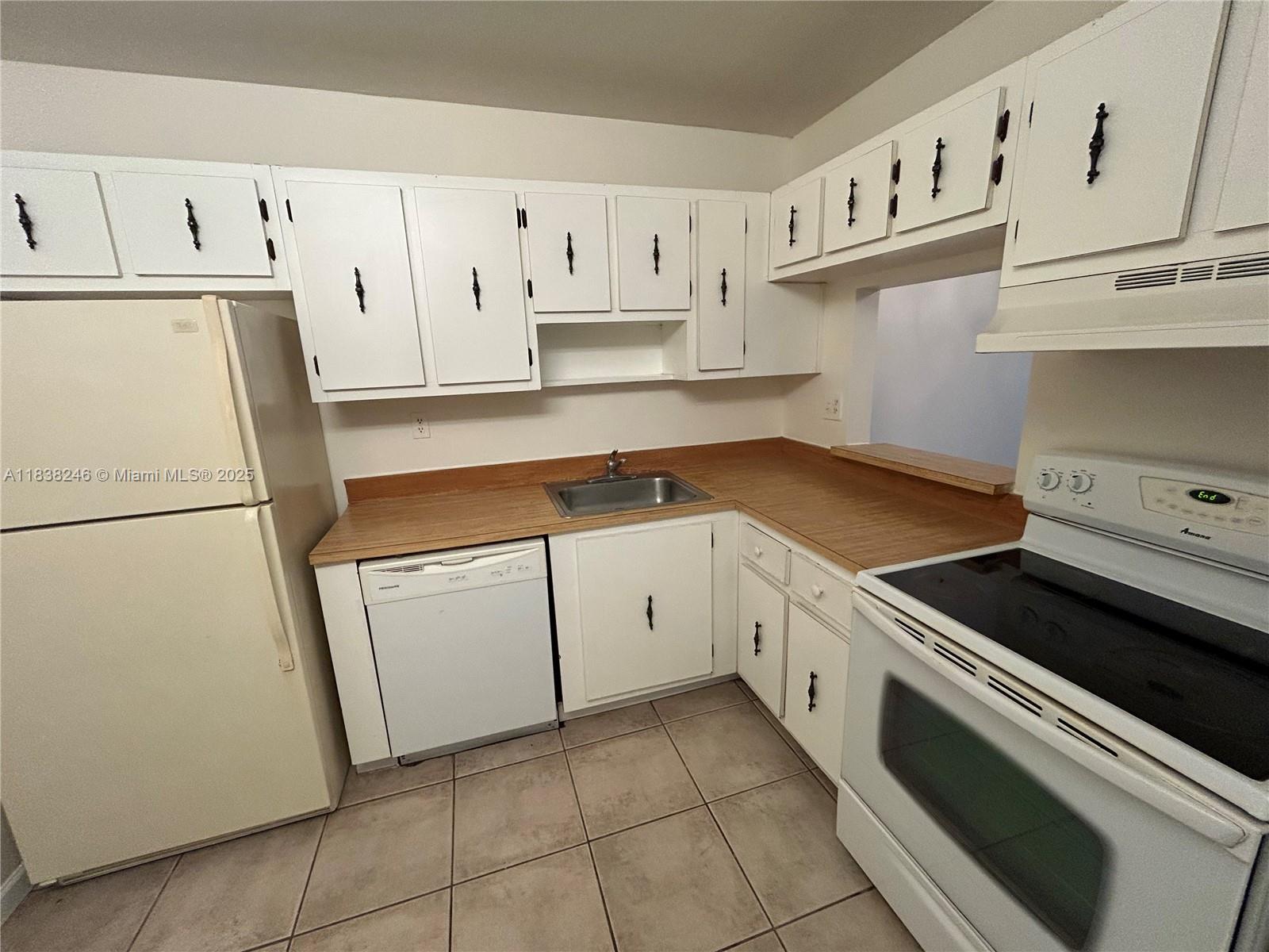 Property photo # 0