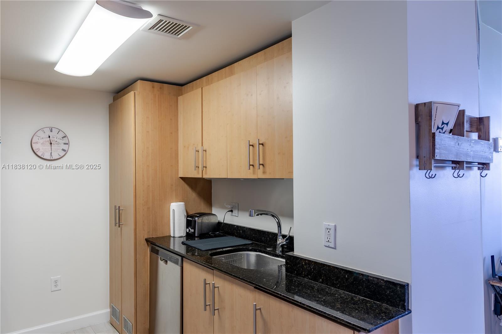 10275 Collins Ave #634, Bal Harbour, Florida image 7