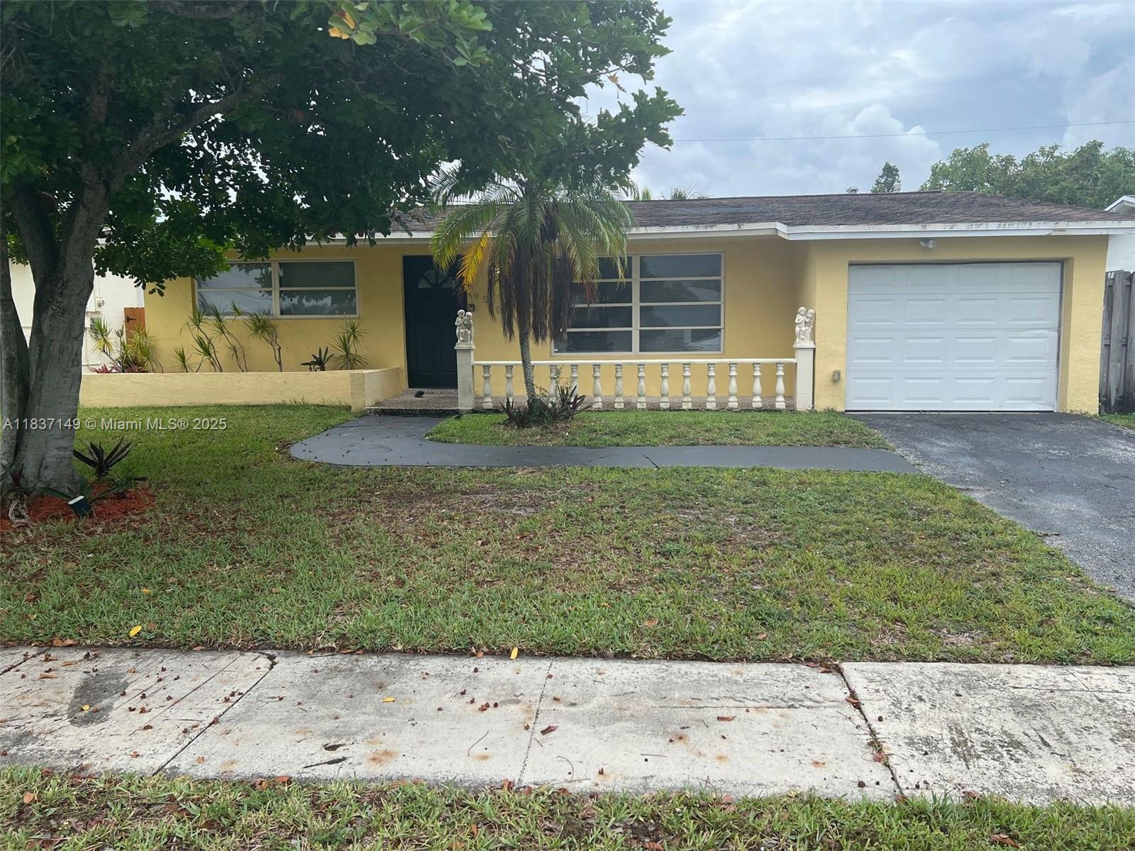 9540 NW 25th St, Sunrise, Florida image 1
