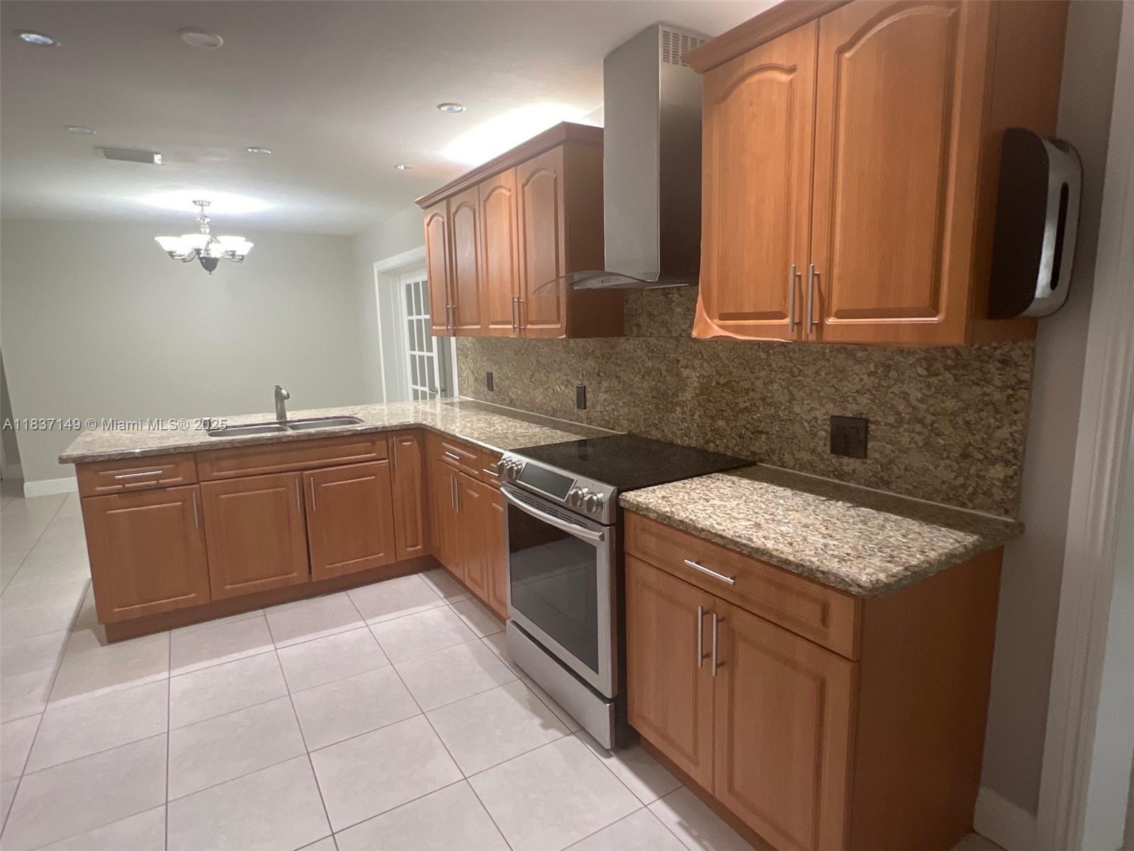 9540 NW 25th St, Sunrise, Florida image 5