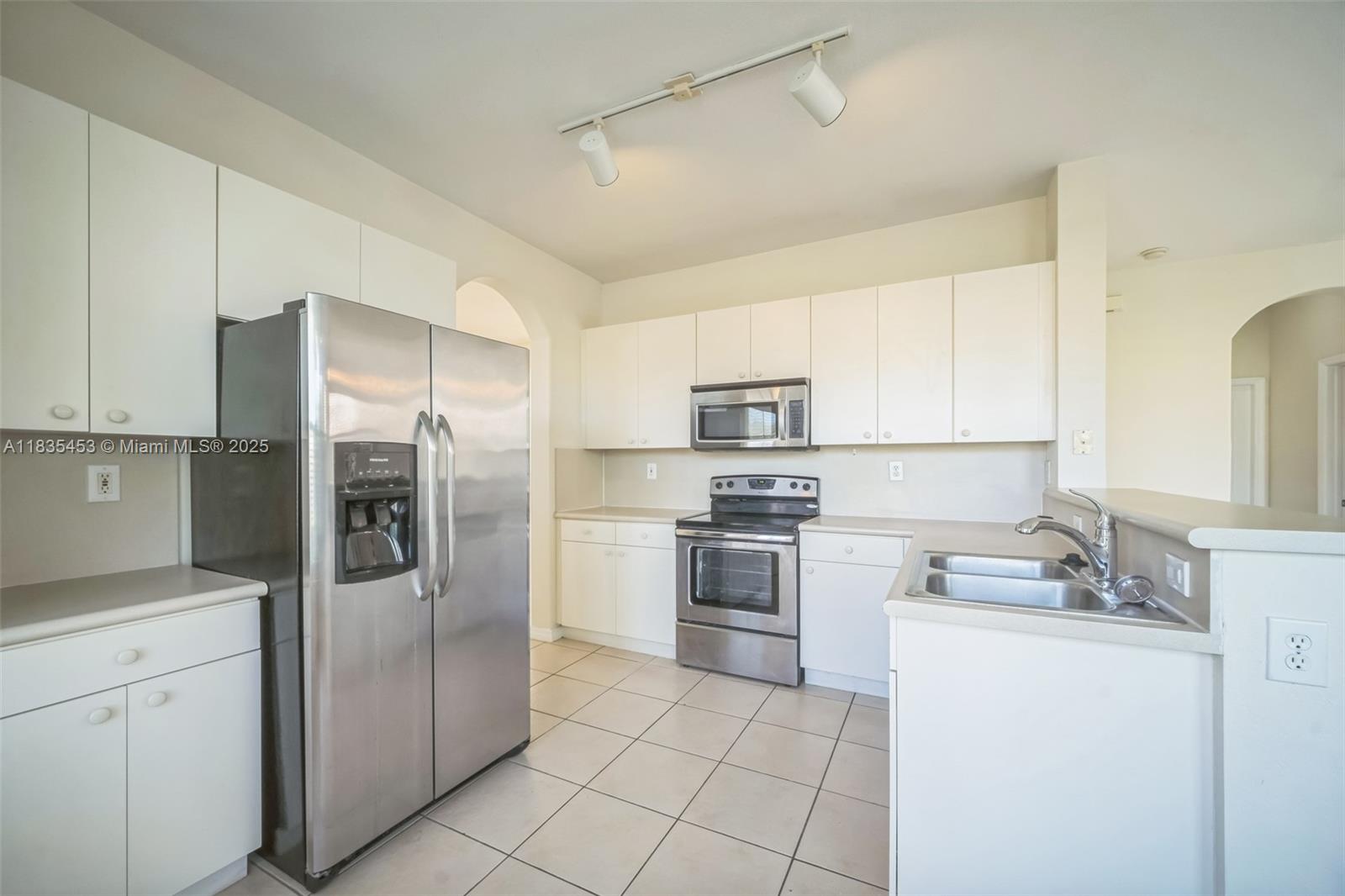 24124 SW 107th Ct, Homestead, Florida image 6