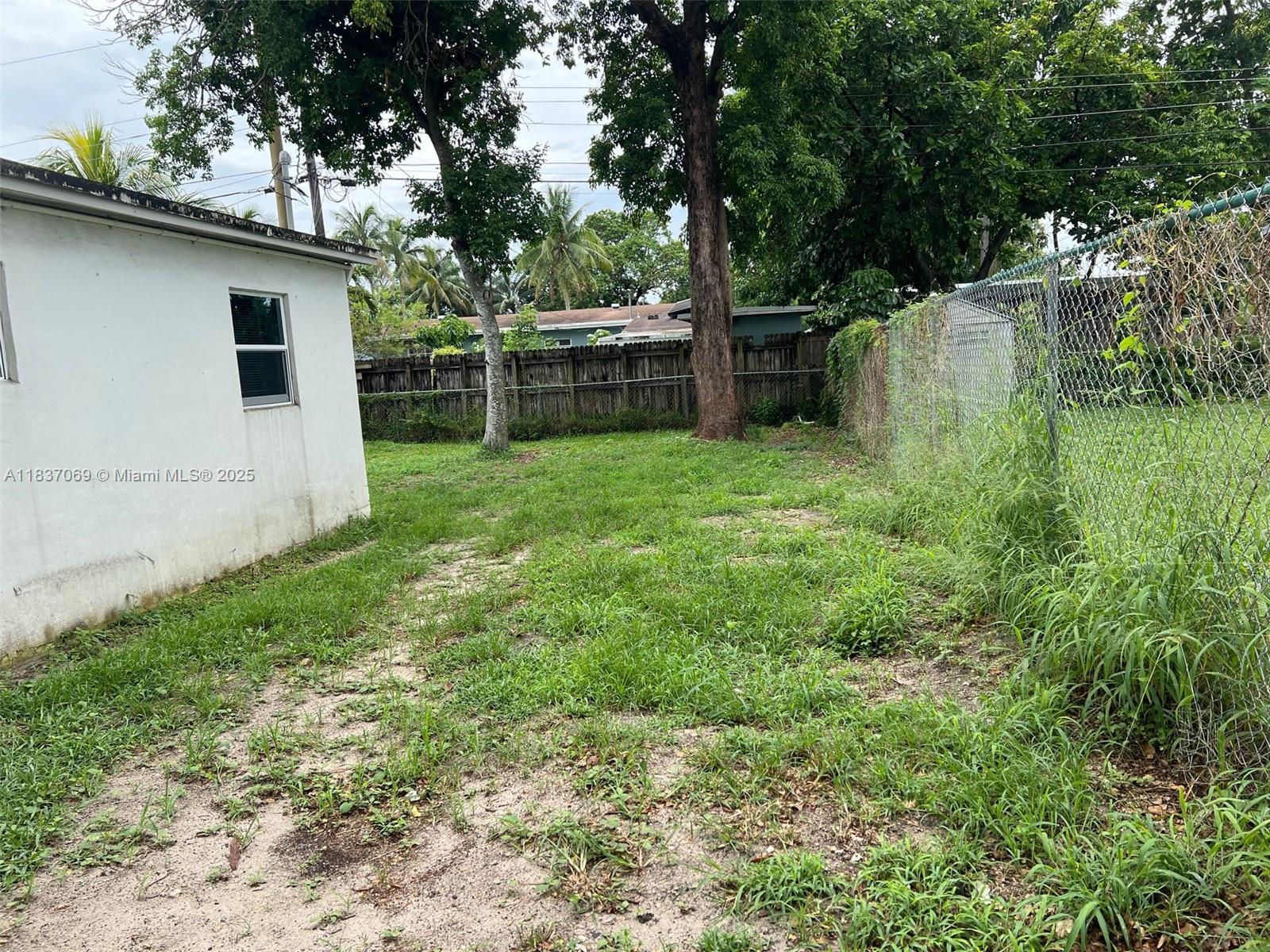 2569 NW 61st Ave, Margate, Florida image 17