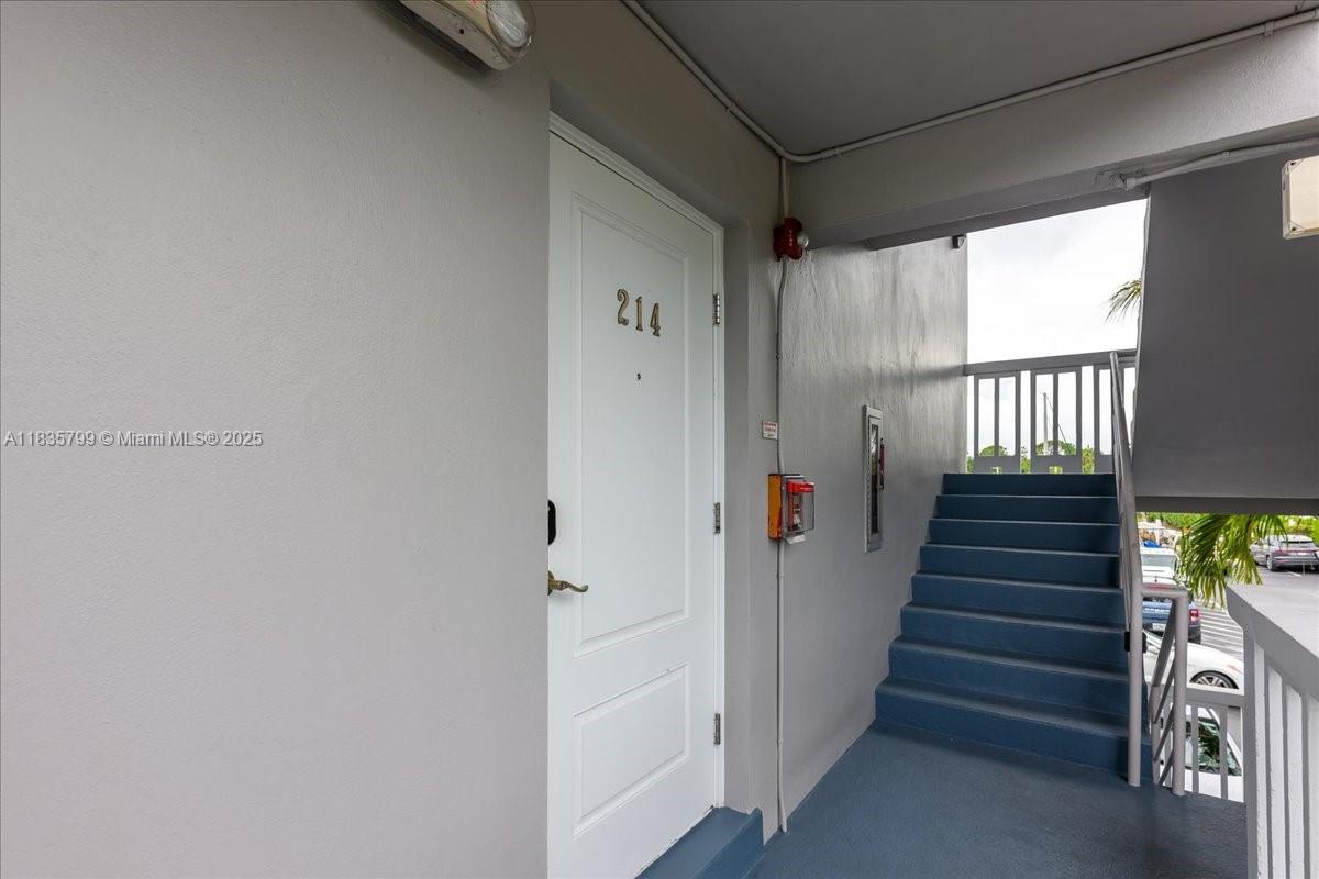 1200 SW 12th St #214, Fort Lauderdale, Florida image 13