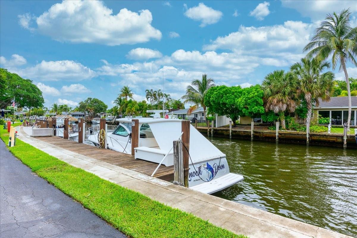 1200 SW 12th St #214, Fort Lauderdale, Florida image 3