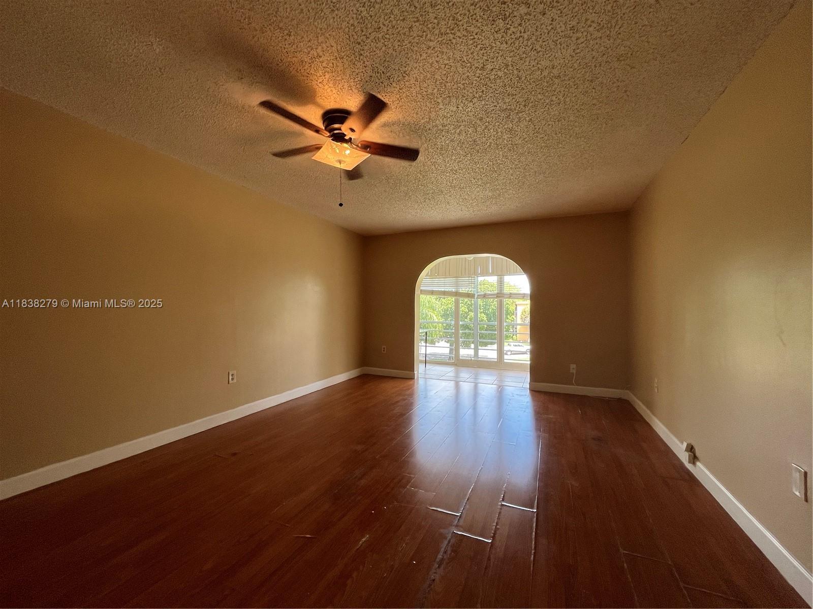 Property photo # 4