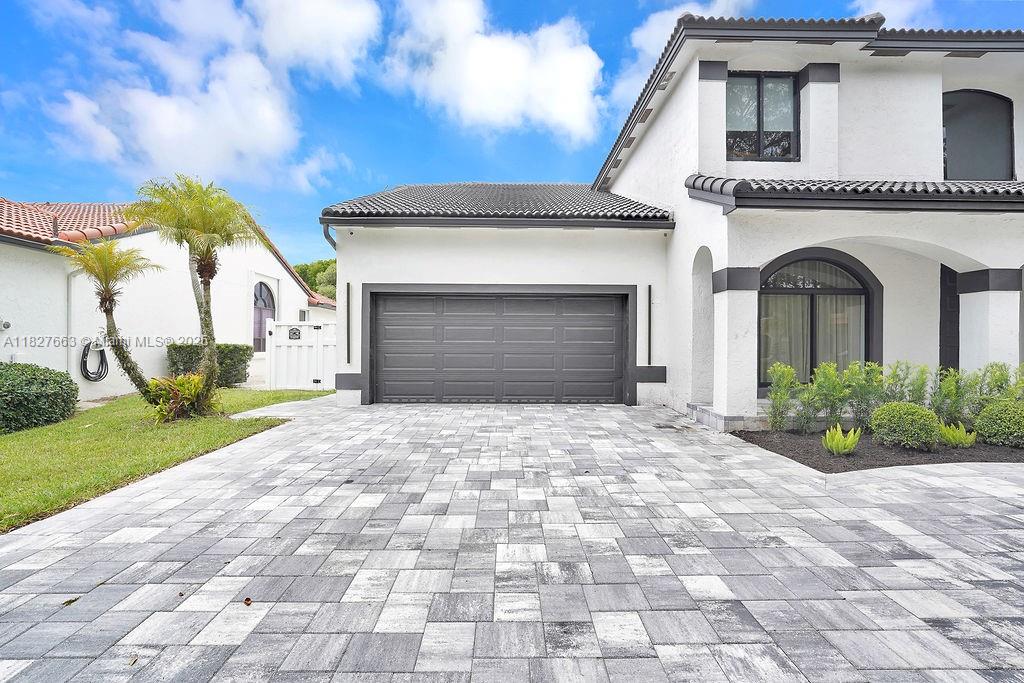 10746 Charleston Pl, Cooper City, Florida image 3