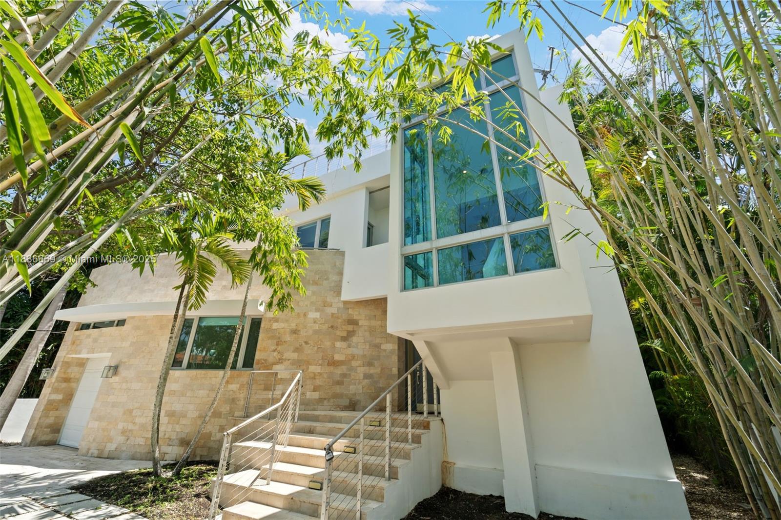 5625 N Bay Rd, Miami Beach, Florida image 2