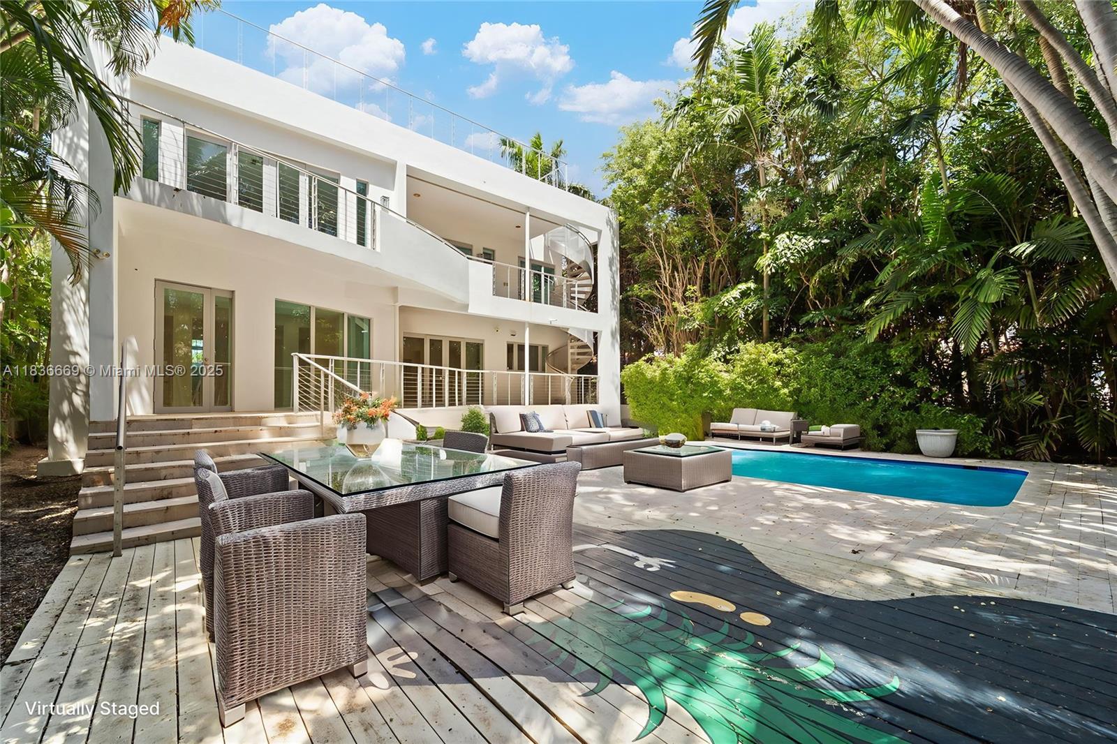 5625 N Bay Rd, Miami Beach, Florida image 3