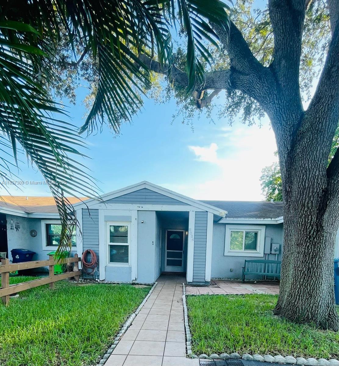 Property photo # 0