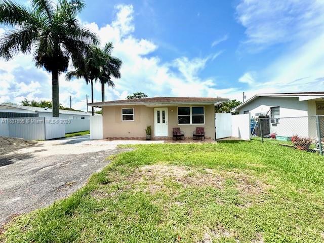 827 SW 3rd St, Florida City, Florida image 1