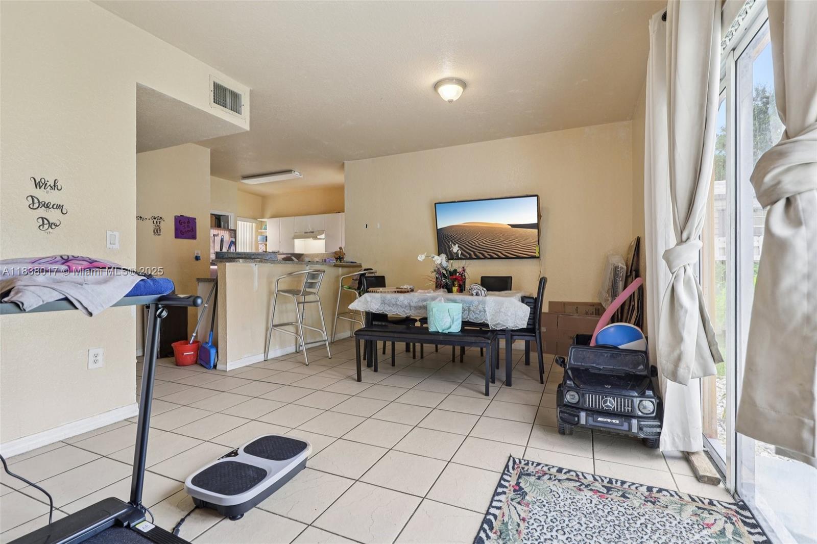 620 SW 7th Ter, Florida City, Florida image 10